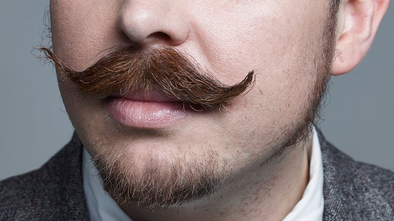 сон усы на лице. женщина с усиками. усатая женщина. день усатых женщин. приснились усы на своем лице женщине.